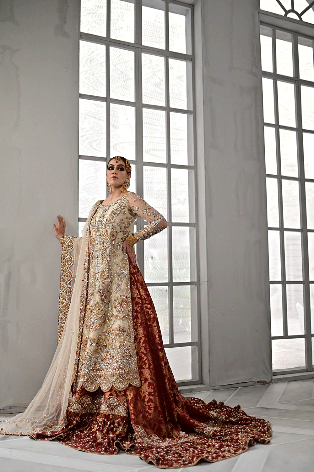 IVORY TAAJ SBI-2 Ivory Maroon Shalima Bridal - Sillhouete