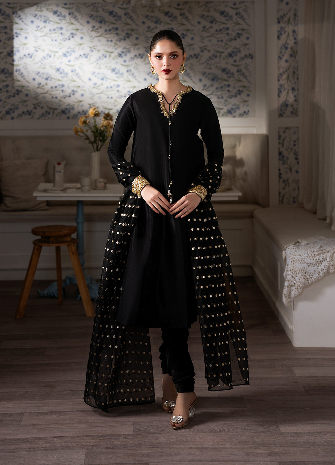 Luxury Black Embellished Designer Outfit for Women  Sillhouete
