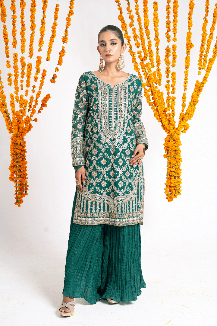 mehndi brides pakistani suit design