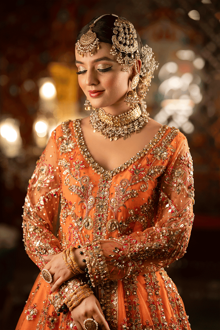 ZAAFRANI S-9 Affordable Orange Mehndi Bridal - Sillhouete