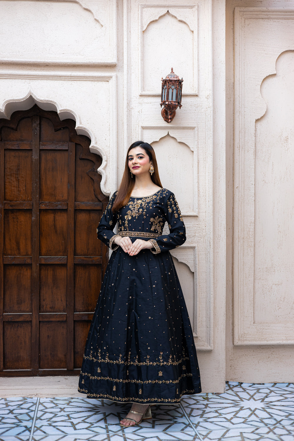 BLACK PISHWAS SFBLK-7 Riwaj Collection - Sillhouete