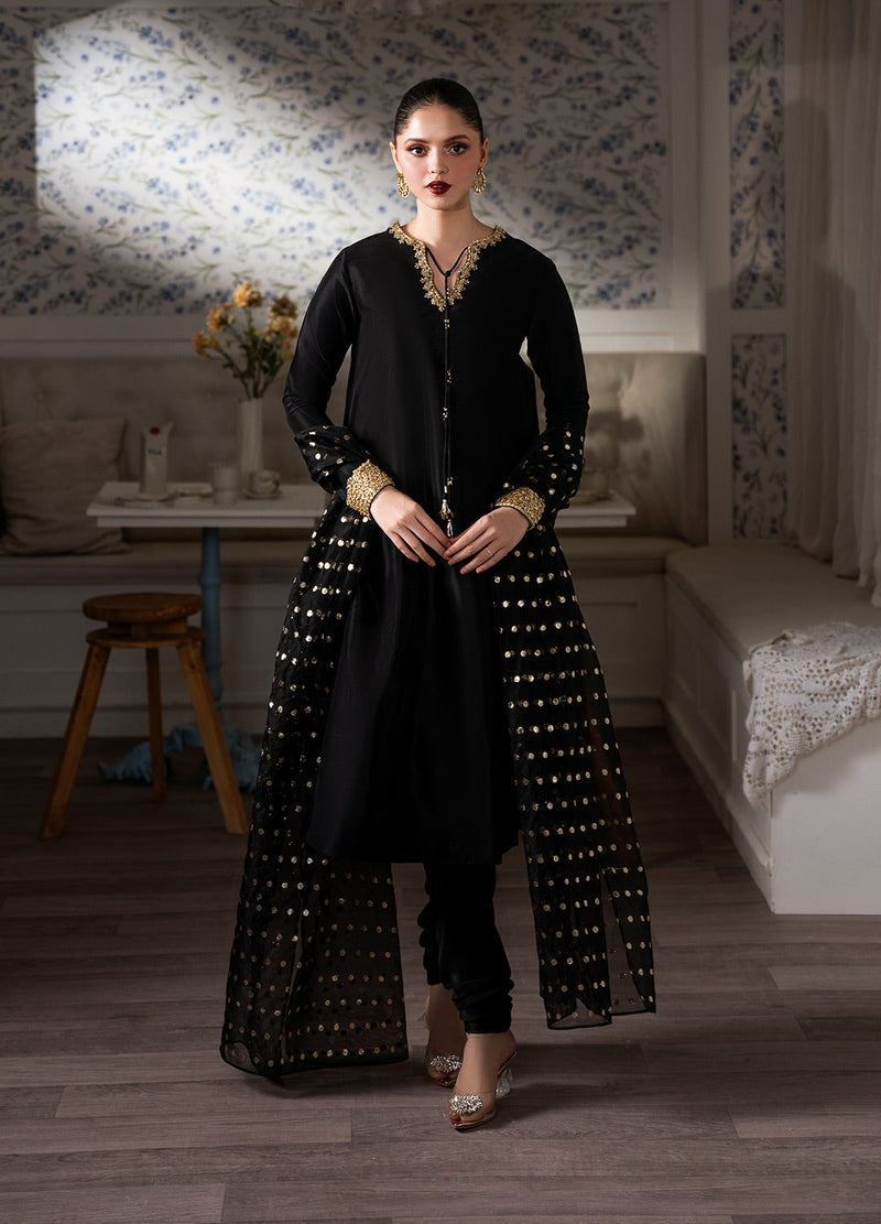 The Allure of Luxury Pret in Pakistan – Redefining Modern Elegance  with Sillhouete