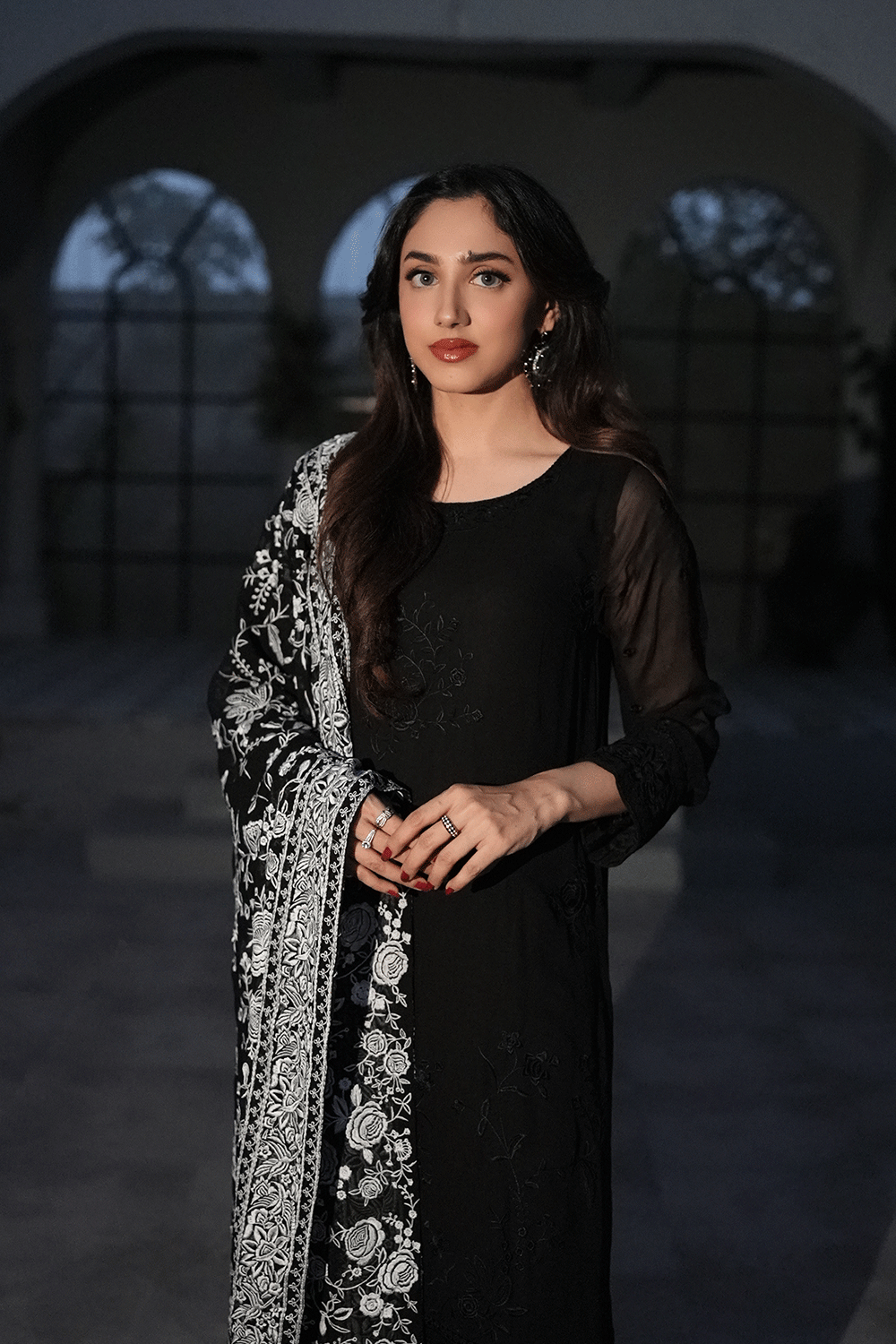Luxury Pret Pakistan Style Guide – Dress Smart for Every Occasion with Sillhouete