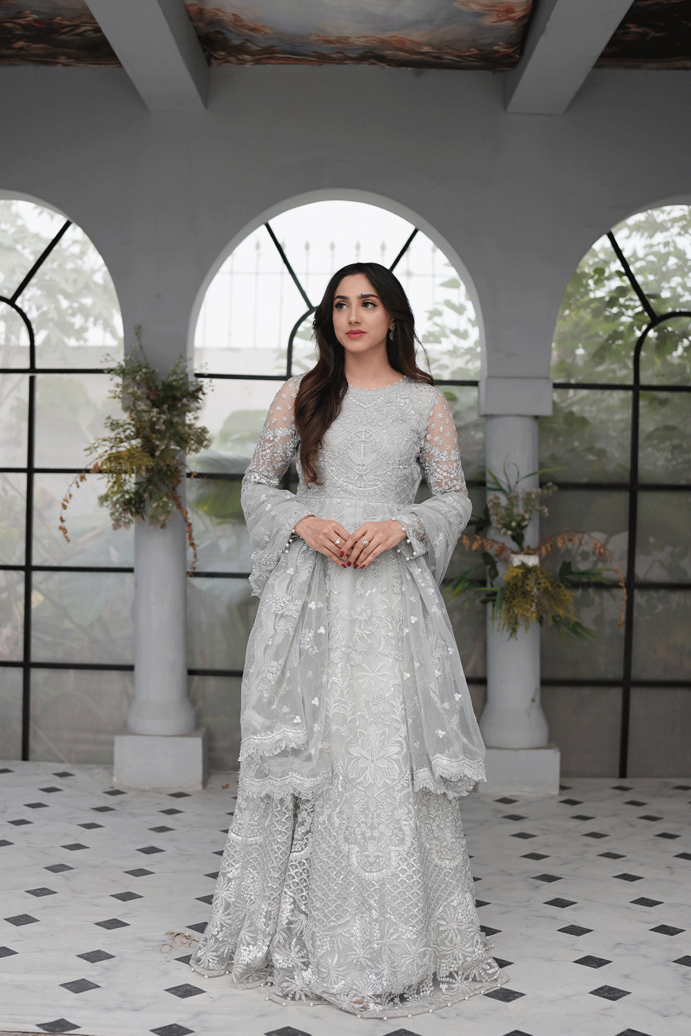 How to Style Luxury Pret for Evening Gatherings in Pakistan