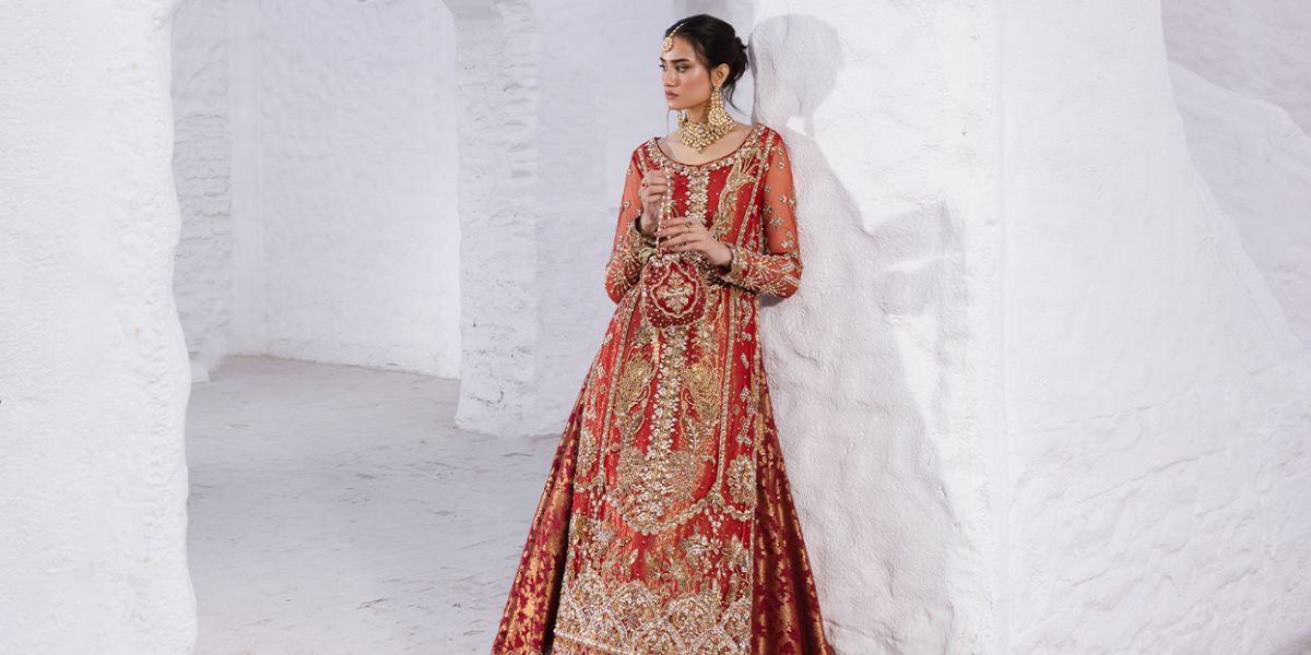 The Ultimate Guide to Choosing the Perfect Bridal Lehenga for Your Wedding Day