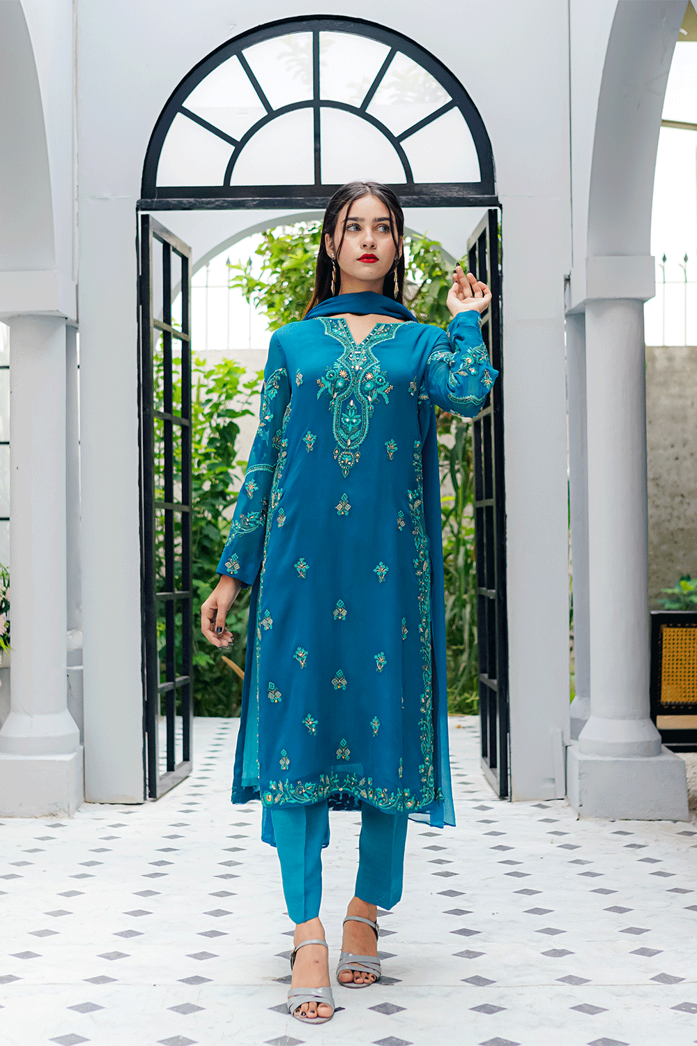 online readymade Pakistani suits