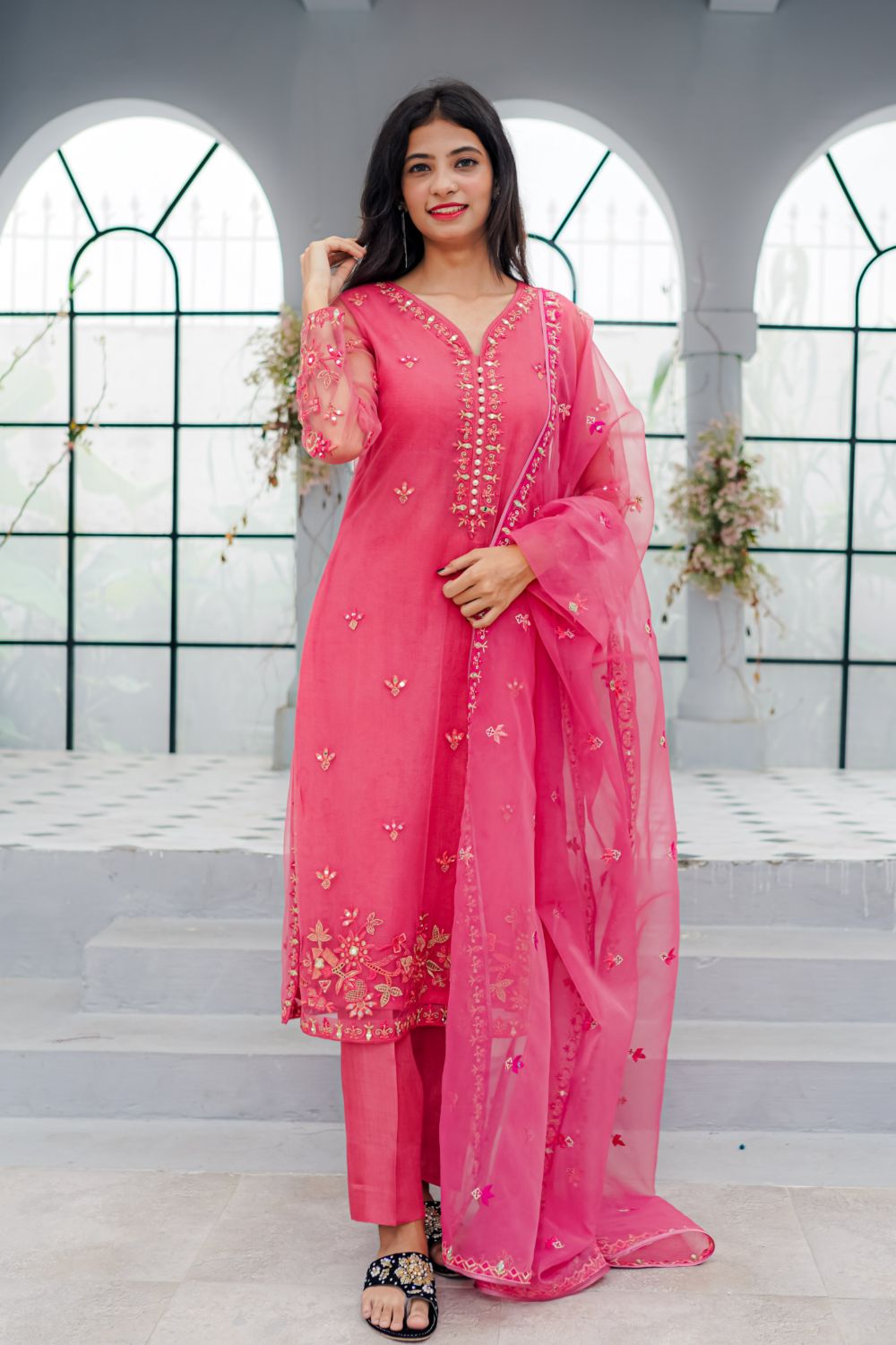online best wedding dress for women in Pakistan