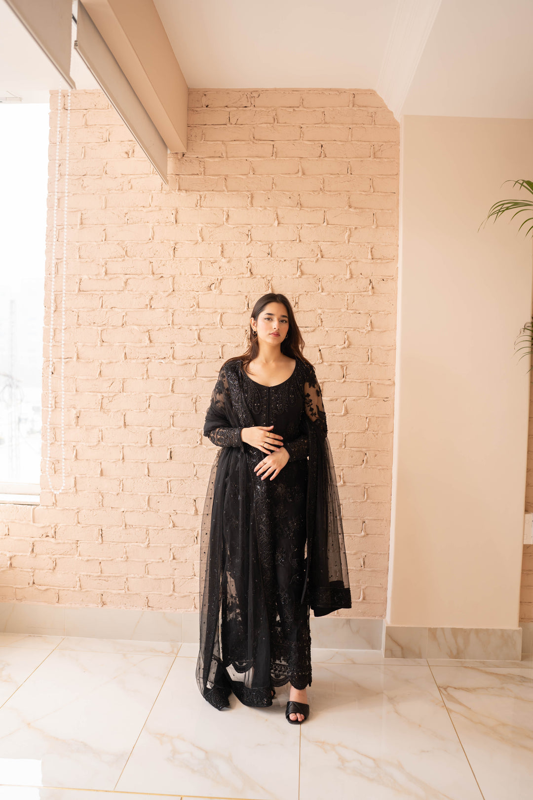 AATISH GOWN (SHBLK 1)