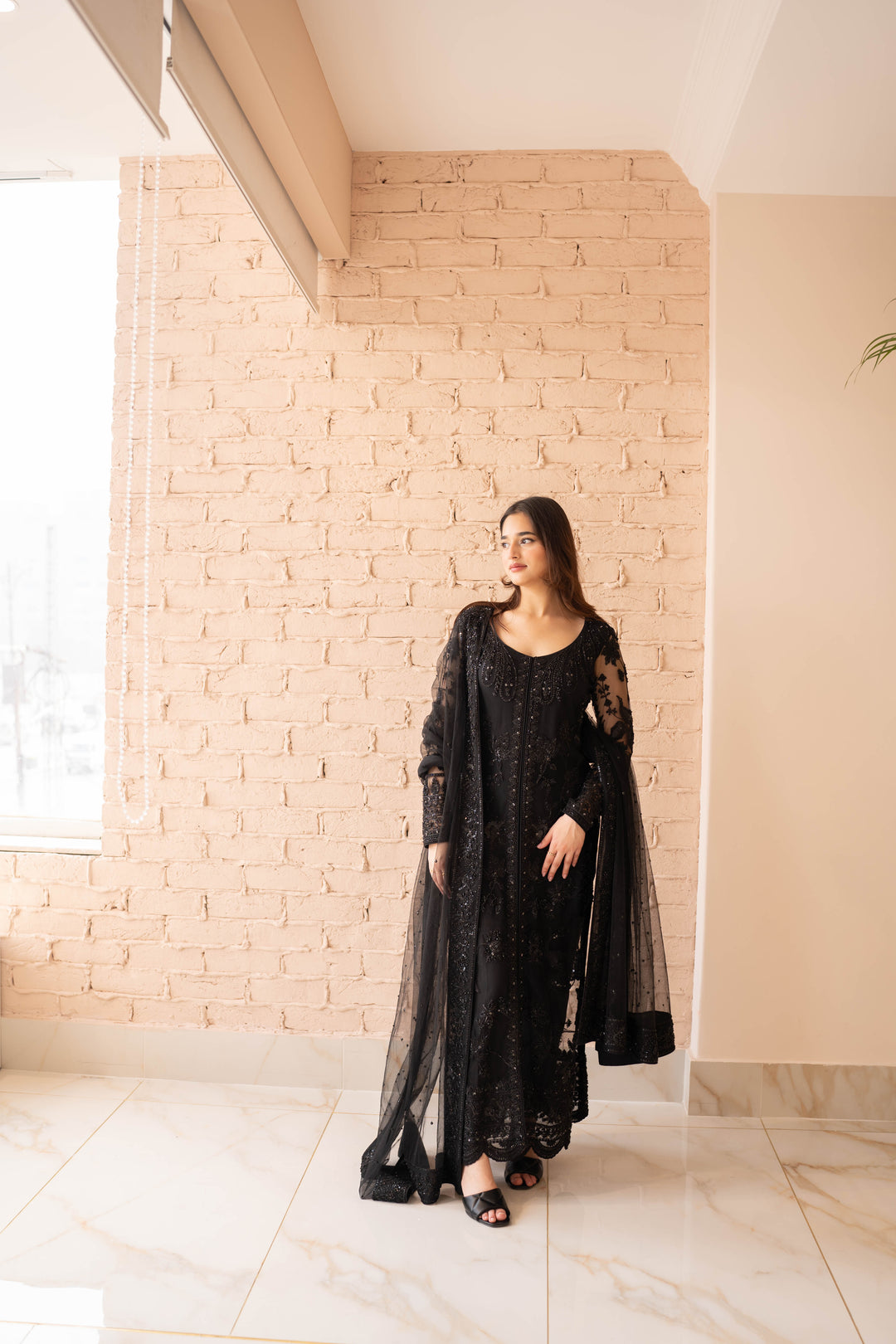 AATISH GOWN (SHBLK 1)