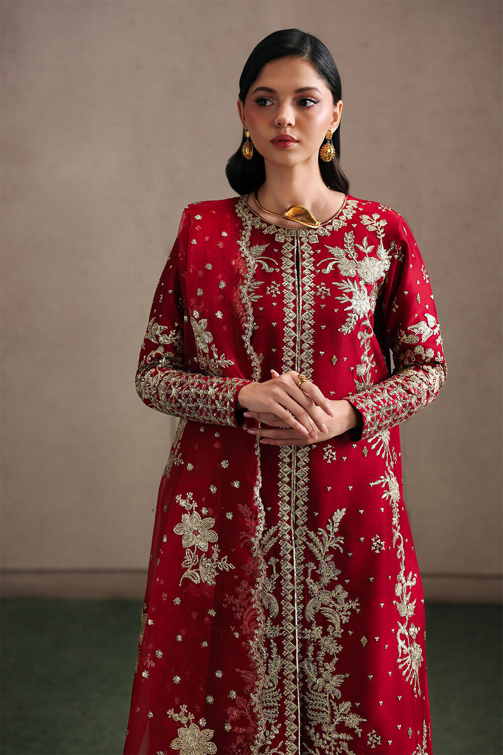 Layl Red Embroidered Pret Outfit Raha Eid Pret Sillhouete Layl Red Embroidered Pret Outfit Raha Eid Pret Sillhouete