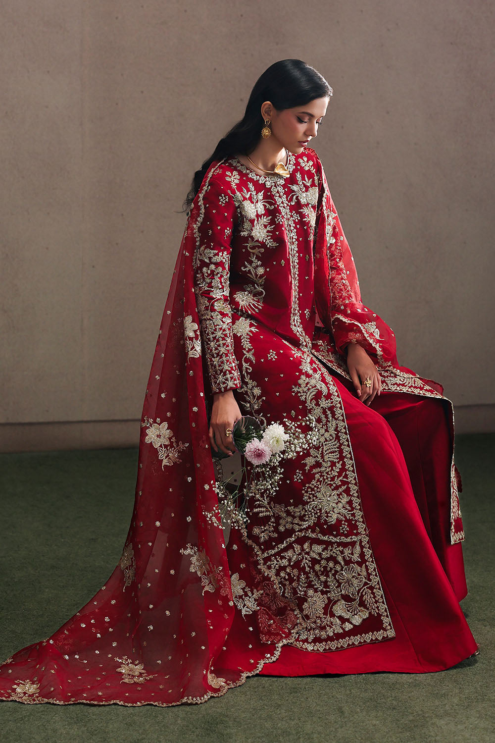 Layal Raed Layl Red Embroidered Pret Outfit – Raha Eid Pret – Sillhouete