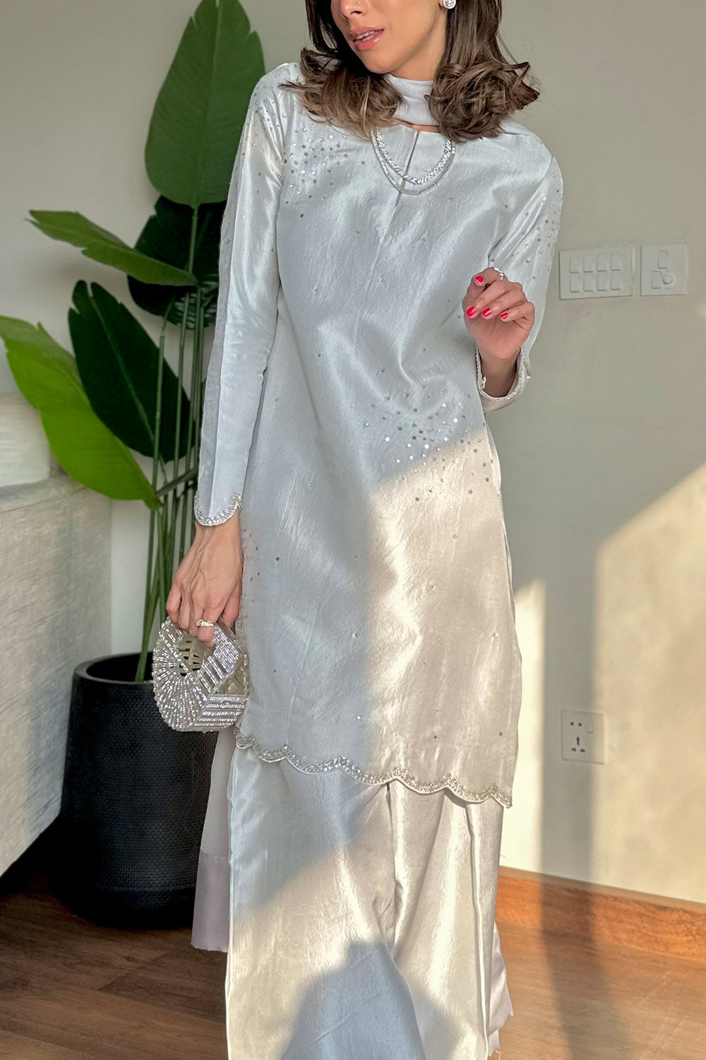 Shop Pakistani Designer Dresses for Women Online Sillhouete Shop Pakistani Designer Dresses for Women Online Sillhouete